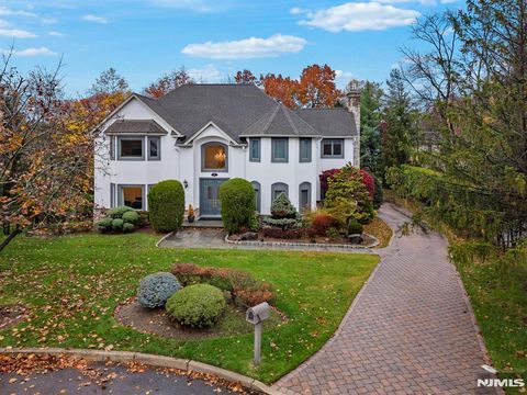11 Blackledge Court Closter NJ 07624