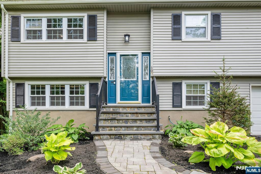 107 Mountain Circle
