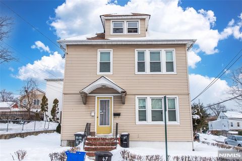 Photo of 47 Lincoln Ave #1, Fair Lawn, NJ 07410 (MLS # 26009248)