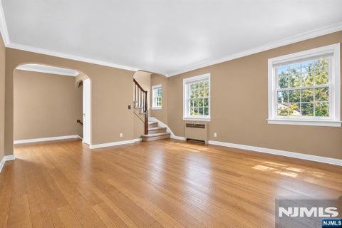Photo of 185 E Palisade Avenue #D11B, Englewood, NJ 07631 (MLS # 26041225)