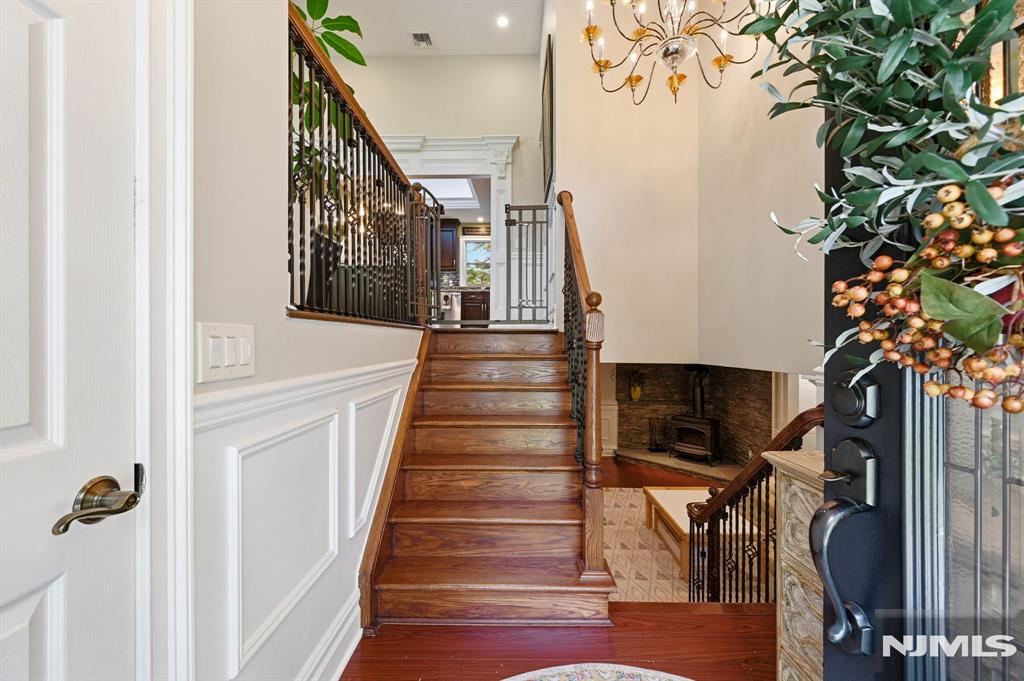 9 Ponderosa Place