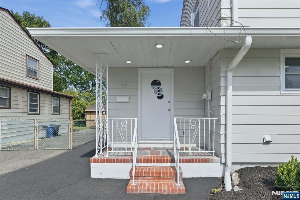 72-74 Fournier Crescent