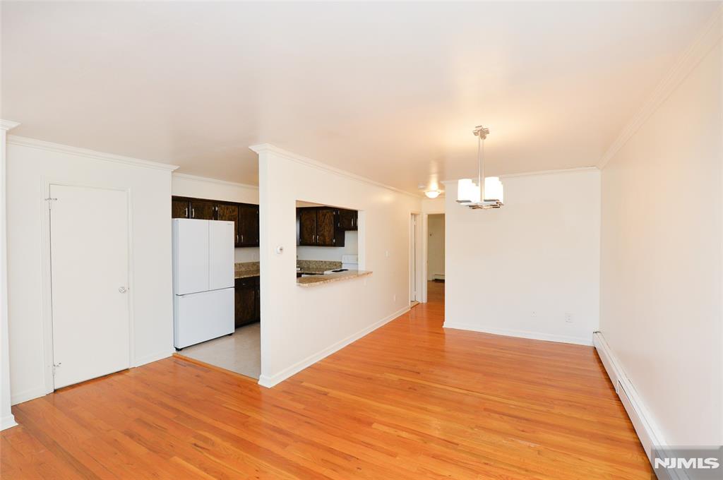 729 10th Street 2F