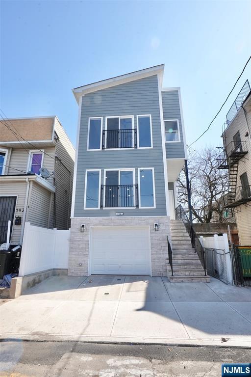 794 S 19th Street, Newark, New Jersey - 6 Bedrooms  
5 Bathrooms  
17 Rooms - 