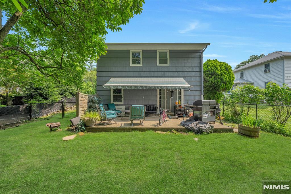 106 Hillside Avenue