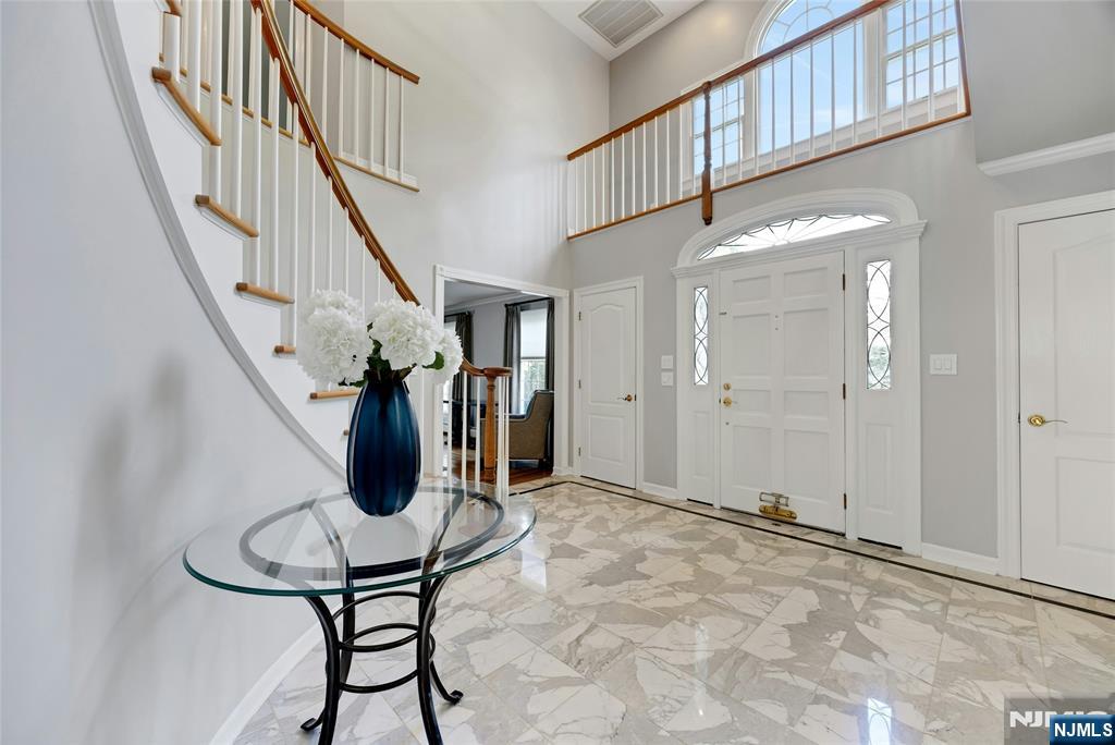 4 Swan Hollow Court