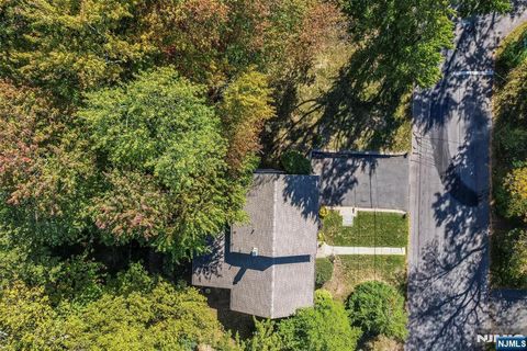 72 Glenwood Avenue Demarest NJ 07627