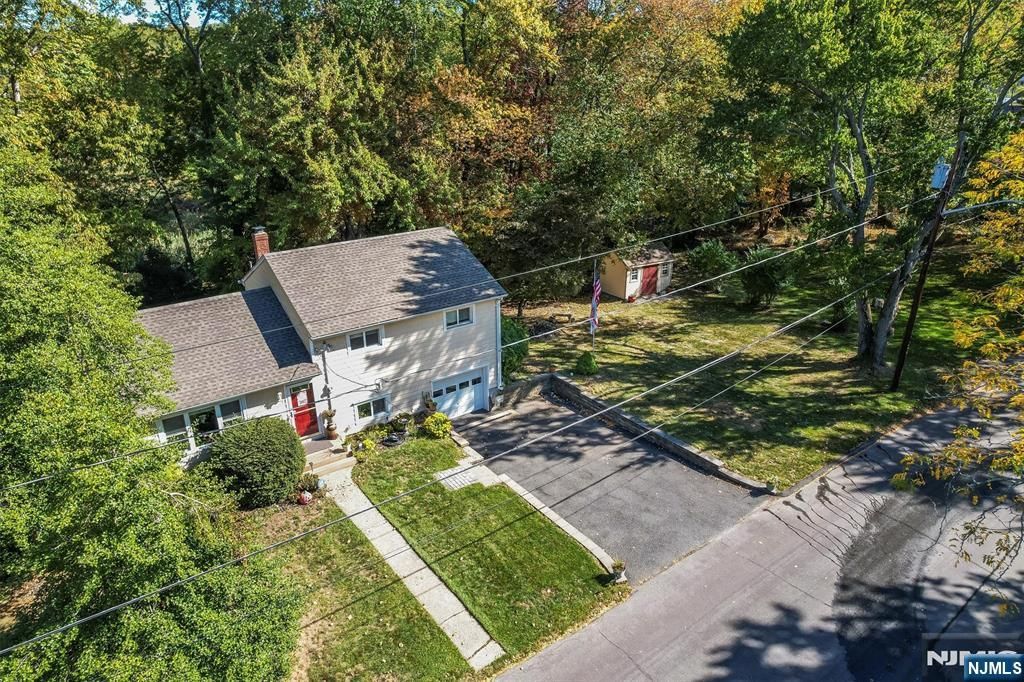 Photo of 72 Glenwood Avenue, Demarest, NJ 07627 (MLS # 25036470)