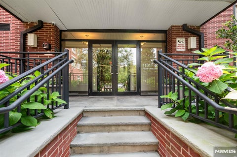 Photo of 3308 Riverview Avenue #308, Englewood, NJ 07631 (MLS # 26031263)
