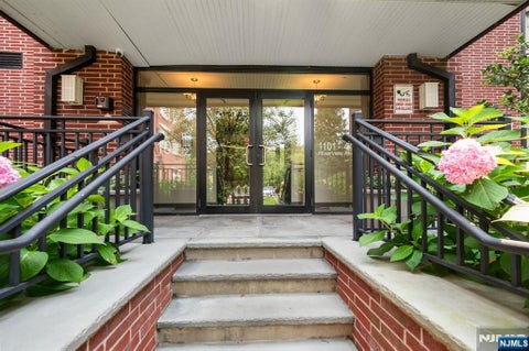Photo of 3308 Riverview Avenue #308, Englewood, NJ 07631 (MLS # 26031263)