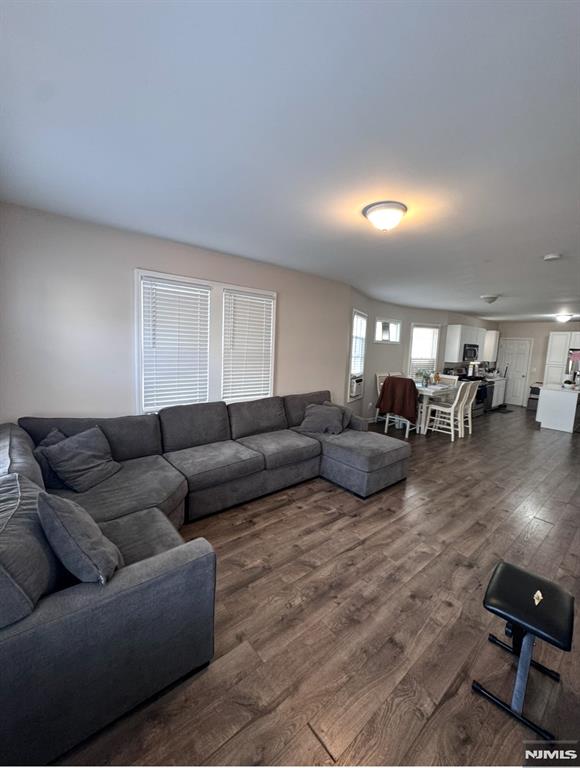Rental Property at 73 Planten Ave, Prospect Park, New Jersey - Bedrooms: 2 
Bathrooms: 1 
Rooms: 6  - $2,350 MO.