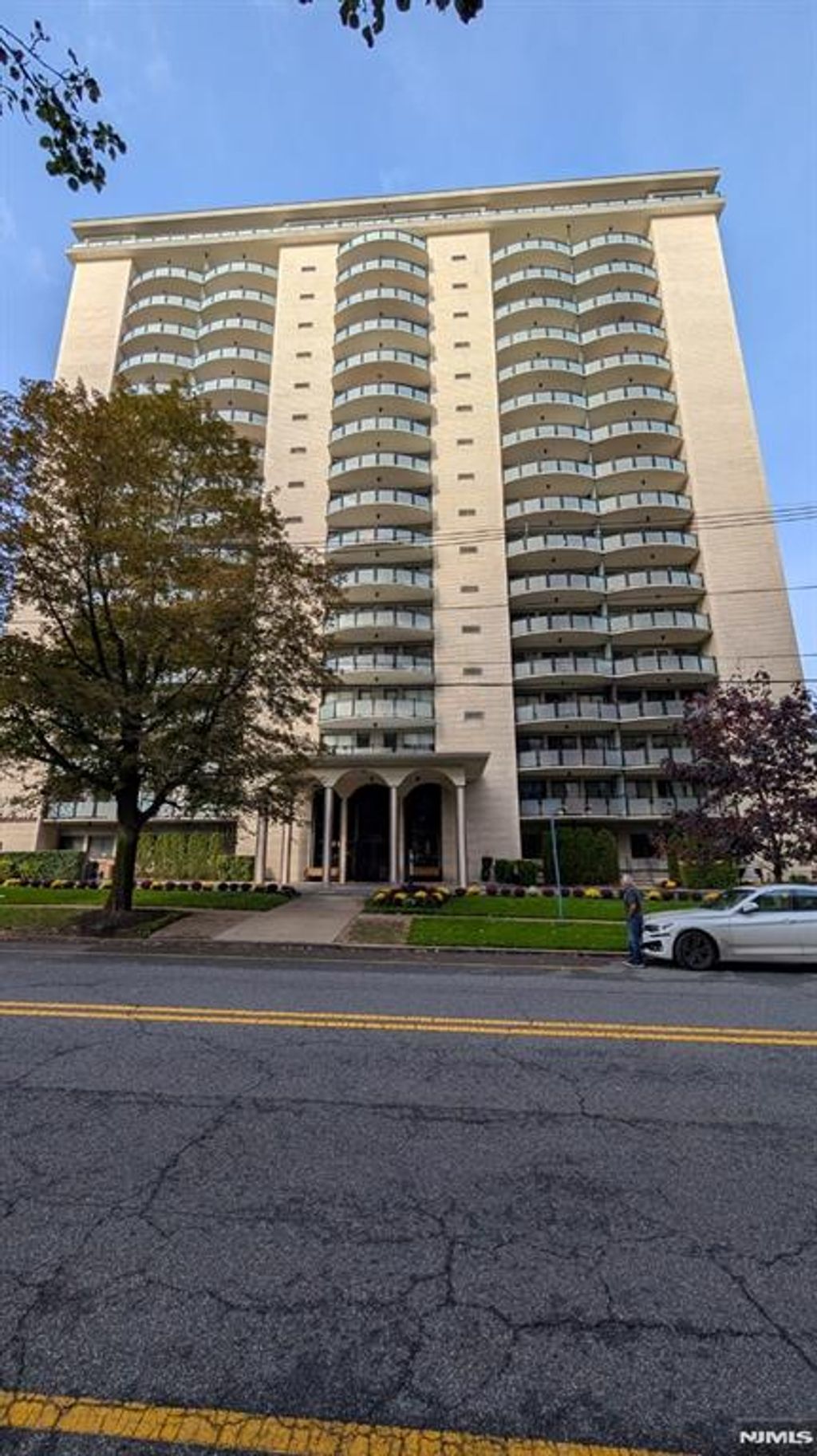 Photo of 125 Prospect Avenue #10C, Hackensack, NJ 07601 (MLS # 25037896)