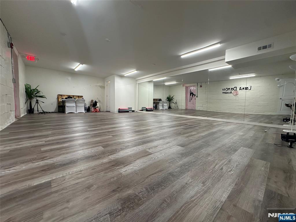 255 Queen Anne Road