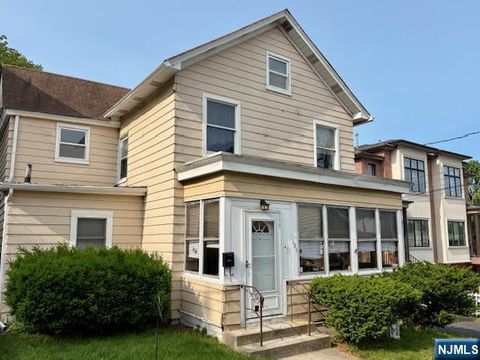 686 Probst Avenue Fairview NJ 07022