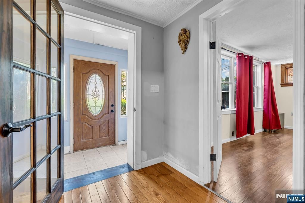Photo of 297 Hamilton Place, Hackensack, NJ 07601 (MLS # 26014743)