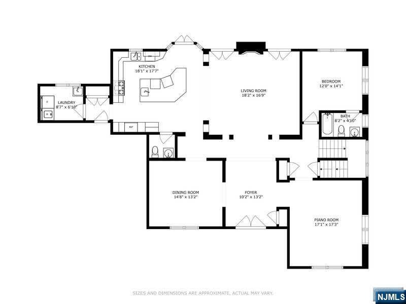 Main image without alt text