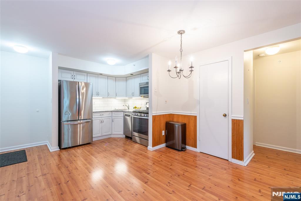 1406 Faulkner Court