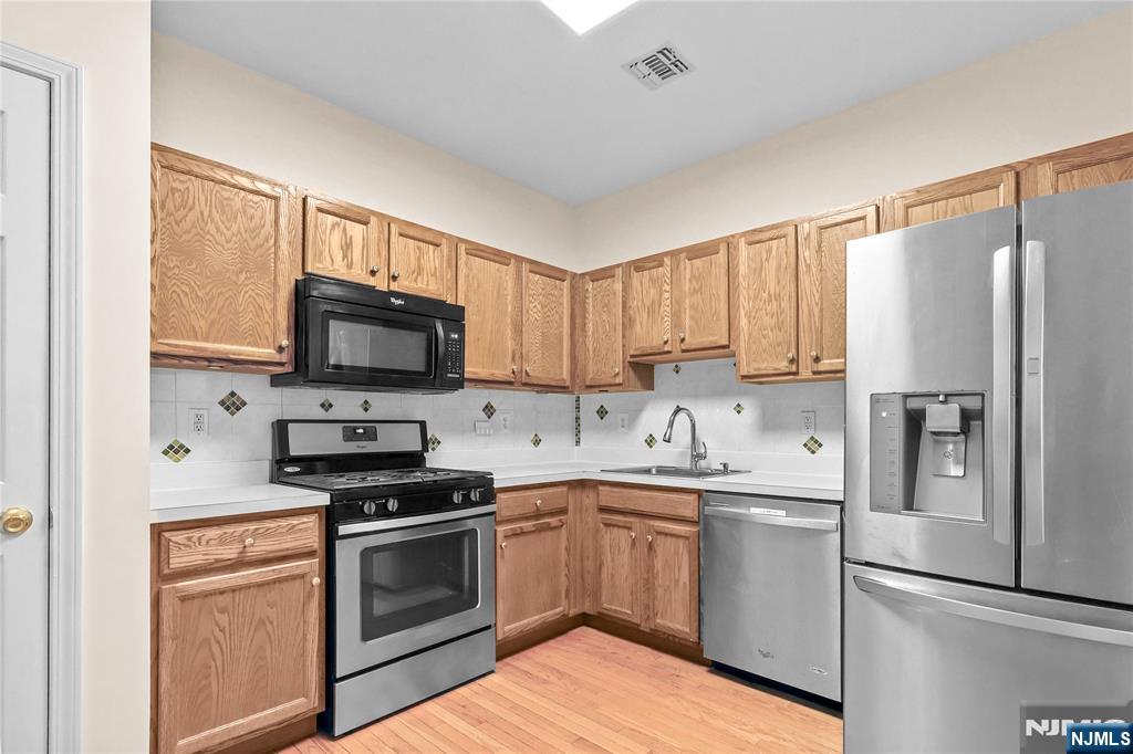 586 Brittany Circle 586