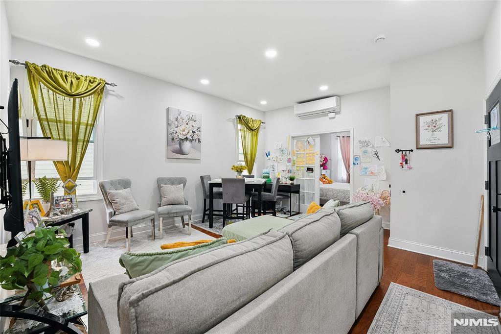 312 49th Street