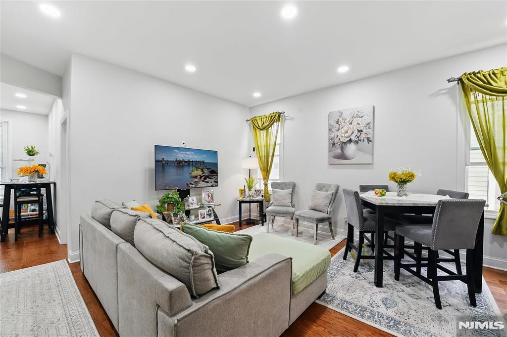 312 49th Street
