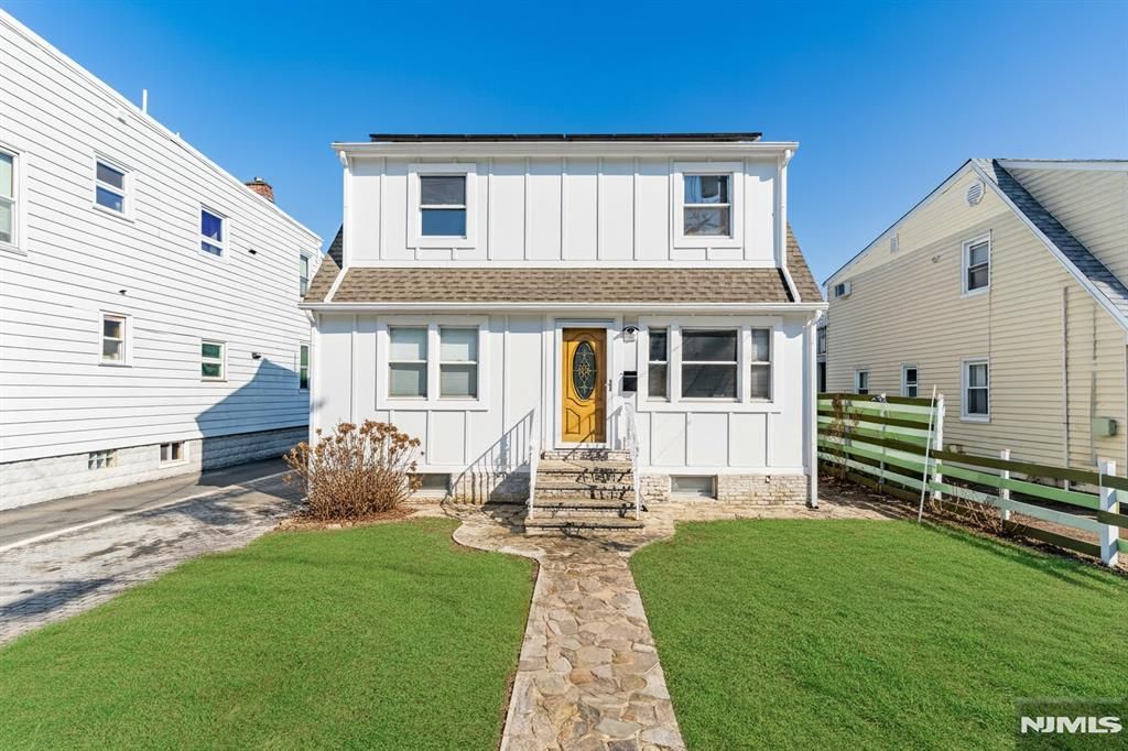 Photo of 22 Schuyler Avenue, Kearny, NJ 07032 (MLS # 26006954)