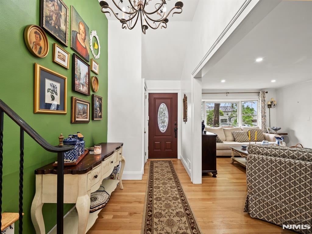 17 Ravine Court
