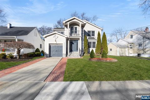 Photo of 3013 High Street, Fair Lawn, NJ 07410 (MLS # 26001143)