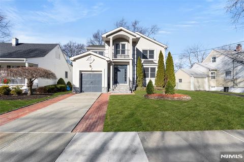 Photo of 3013 High Street, Fair Lawn, NJ 07410 (MLS # 26001143)