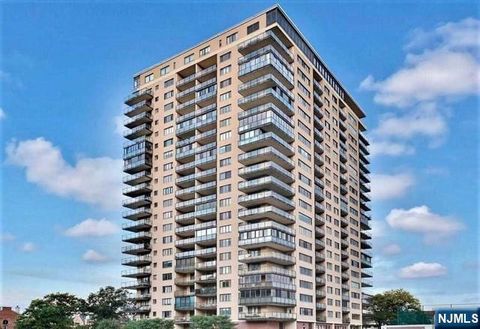 Photo of 1203 River Rd #17M, Edgewater, NJ 07020 (MLS # 26010927)