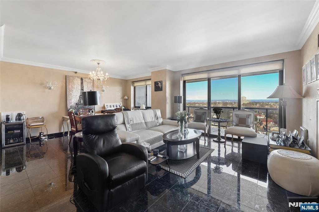 1512 Palisade Avenue 17A