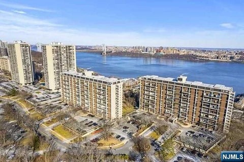 Photo of 2 Horizon Road #1211, Fort Lee, NJ 07024 (MLS # 26034594)