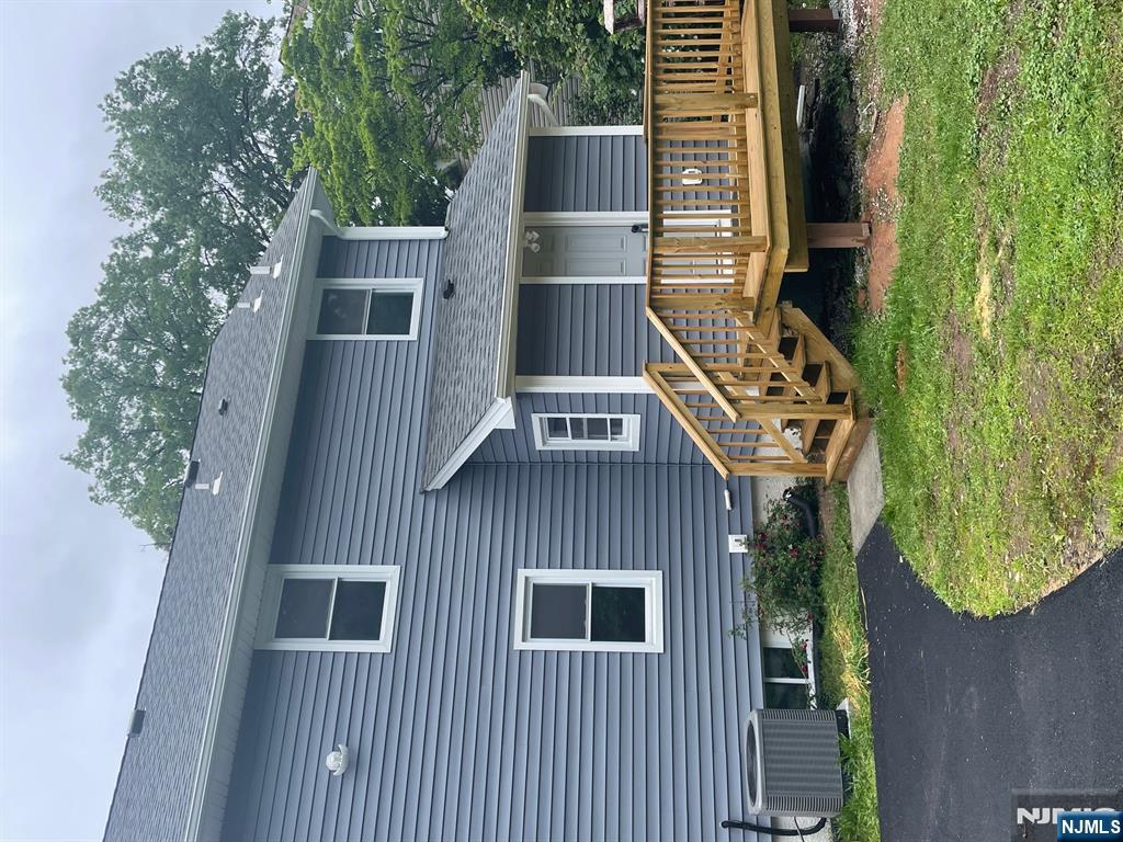 385 Beech Street