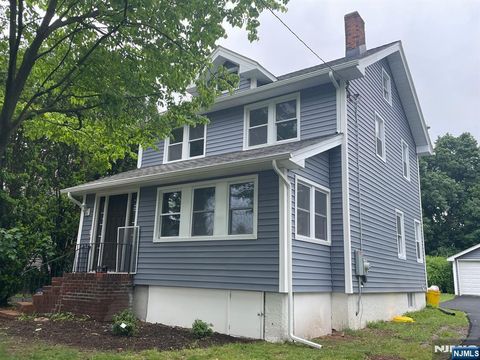 385 Beech Street, Teaneck, NJ 07666 - MLS#: 25011960