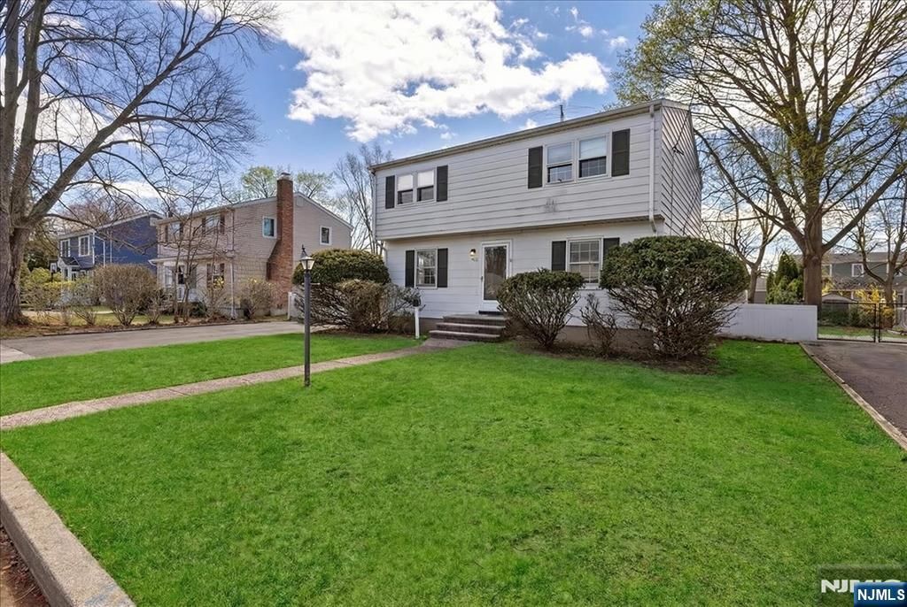 Photo of 705 Wilson Ct, River Vale, NJ 07675 (MLS # 26011706)