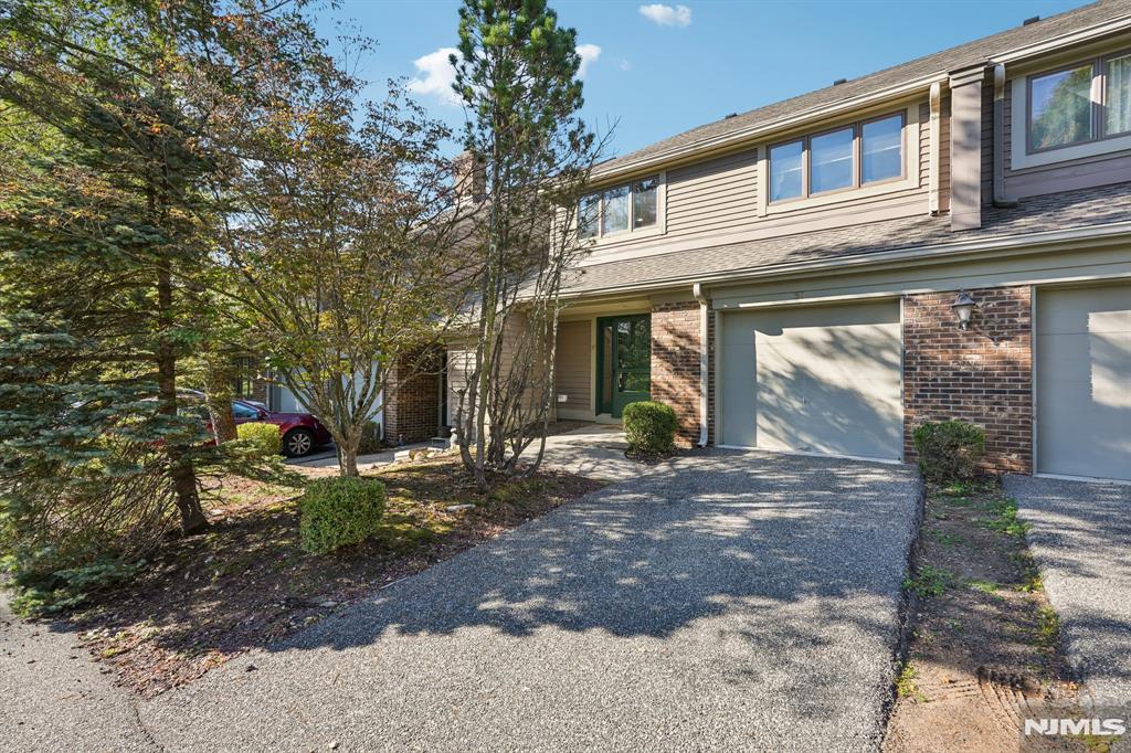 97 Frost Lane