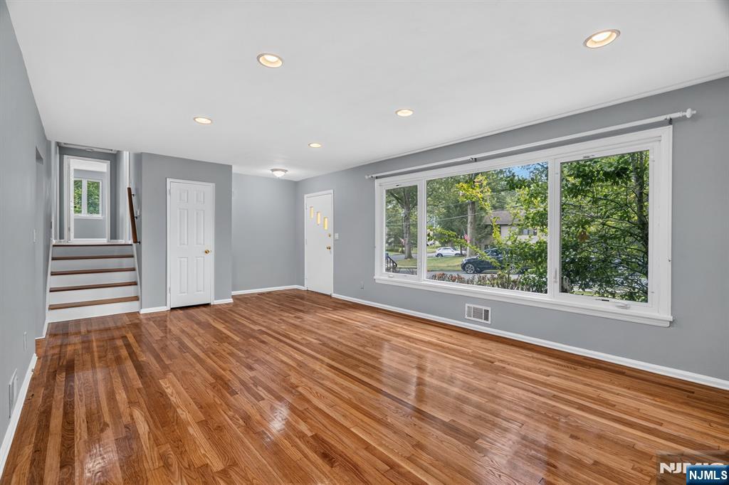 11 Lockwood Lane