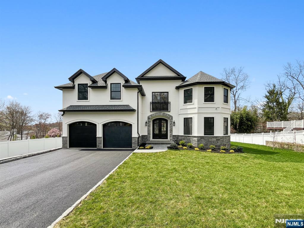 Property for Sale at 10 Kathleen Court, Wayne, New Jersey - Bedrooms: 5 
Bathrooms: 5 
Rooms: 10  - $1,999,999
