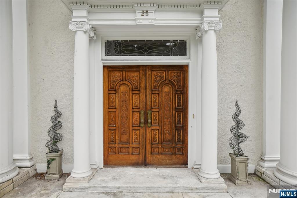 25 Prospect Avenue