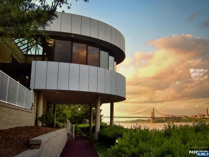 Welcome to this large 1 bedroom penthouse unit at Admirals Walk in Edgewater right on The Hudson. Wake up to sweeping palisade views from the 250 sq ft terrace, of this oversized 1 bedroom, 1.5 bath Penthouse (approx. 1,083 sq. ft.) and an over-abundance of interior living space. There is a very large separate dining room and an eat-in kitchen. Located just opposite the Edgewater Ferry and the gorgeous Hudson River Walkway only a very short walk to Whole Foods and Trader Joes. Admiral's Walk has every amenity including a resort style waterfront outdoor pool overlooking the Hudson and NYC, tennis courts, basketball court, fitness center and amazing Hudson River views as well from the complex. This is a Gated community plus 24 hr concierge, picnic and barbecue pits along the tree lined private walkway and much more. Whether you're commuting to NYC, craving waterfront sunsets, or simply seeking turnkey convenience, this luxury complex delivers a rare blend of space, privacy and many amenities right on the banks of the Hudson River. Available for enjoyment this Summer-schedule your private tour and discover why life is better on the water in Edgewater! Landlord pays half the building move in fees.