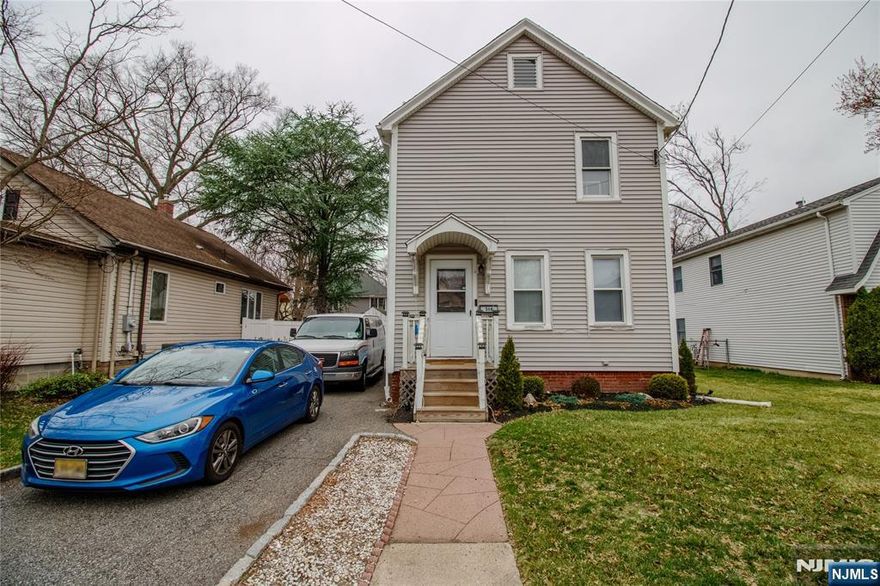 Charming and well-maintained home on a quiet residential street in New Milford. This property features bright living spaces, a functional kitchen, comfortable bedrooms, and updated baths. Enjoy a private backyard ideal for outdoor activities. Conveniently located near top-rated schools, parks, shopping, dining, and NYC transportation. A great opportunity to own in a desirable Bergen County neighborhood. Tenant occupied. Showings only during the open house.