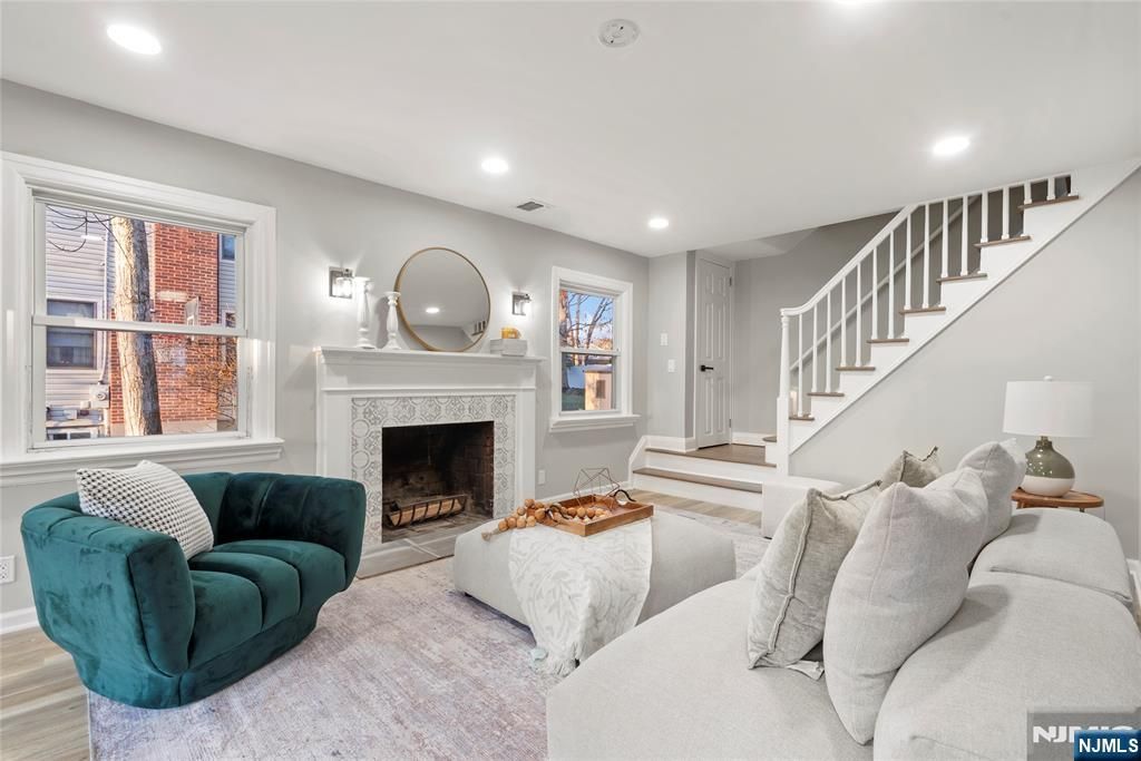 Photo of 77 Chestnut Drive, Wayne, NJ 07470 (MLS # 26006820)