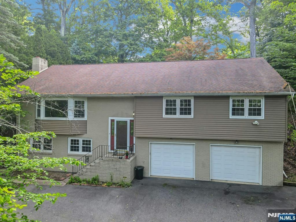 Photo of 297 E Pines Lake Drive, Wayne, NJ 07470 (MLS # 26016966)