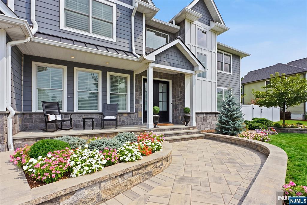 Homes for Sale in Northern NJ | ThisIsRiverEdge.com 2 Churchill Court