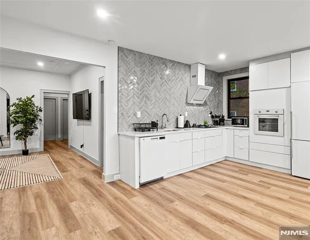 6115 Kennedy Boulevard