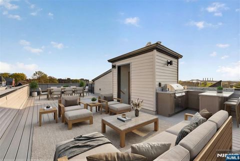 Photo of 126 De Kalb Avenue #3, Jersey City, NJ 07306 (MLS # 26019437)