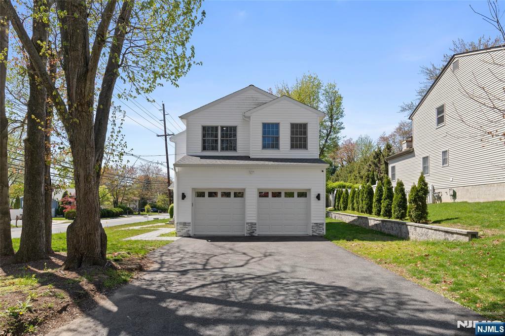 390 Pascack Road