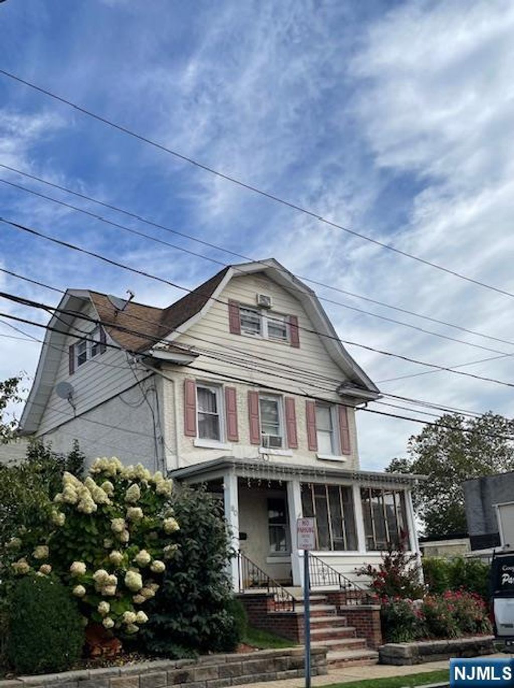 Photo of 90 Dewitt Place, Hackensack, NJ 07601 (MLS # 25035378)