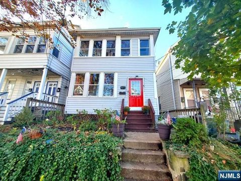 Photo of 145 Baldwin St #2, Bloomfield, NJ 07003 (MLS # 25039354)