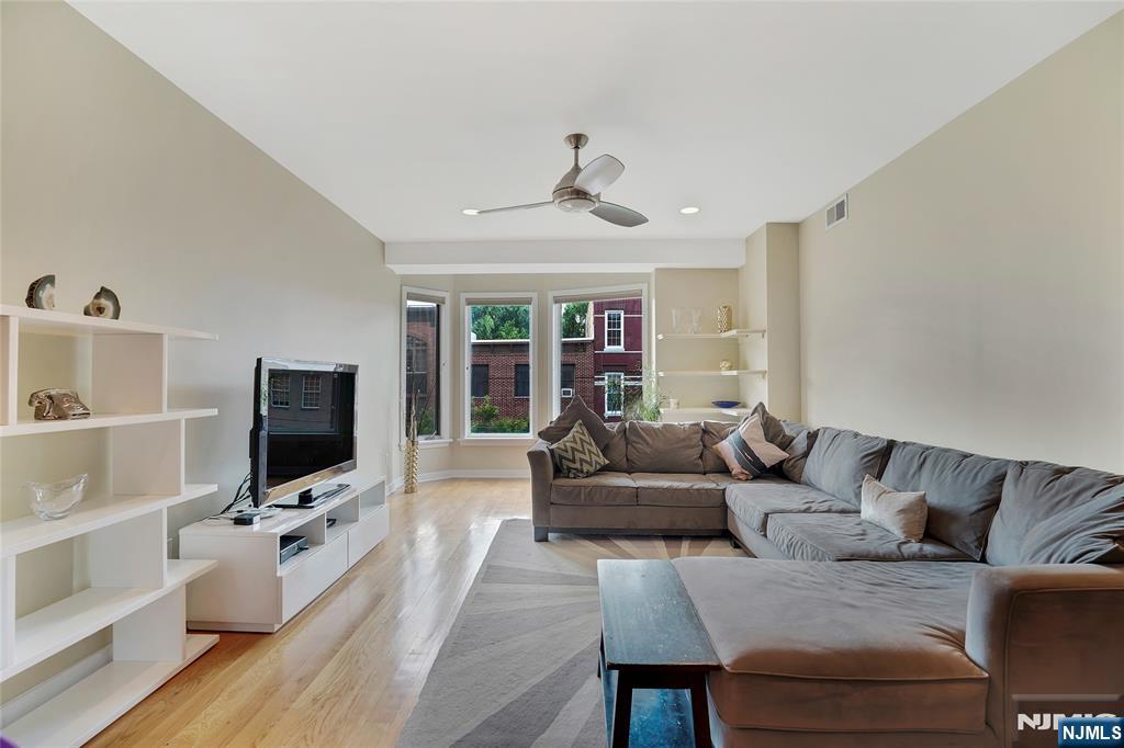 83 Monroe Street 4B