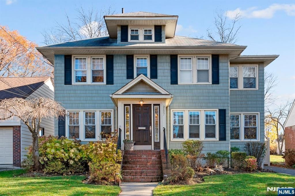 Photo of 257 Elm Avenue, Teaneck, NJ 07666 (MLS # 25041645)